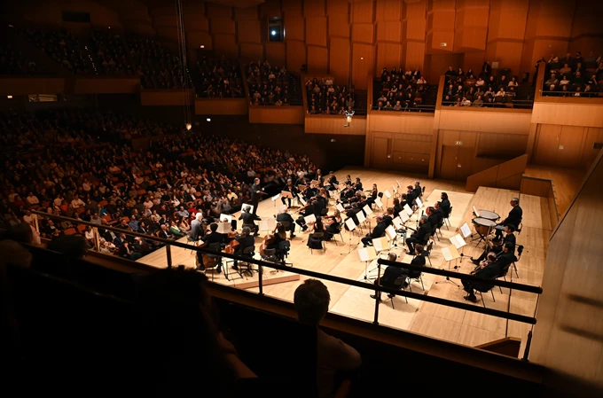 Το Μέγαρο Μουσικής Αθηνών υποδέχεται το 2026 με ένα πολυσχιδές και υψηλού επιπέδου πρόγραμμα που εκτείνεται από τον Ιανουάριο έως και τις πρώτες ημέρες του Απριλίου, στο πλαίσιο και του Φεστιβάλ της Άνοιξης.